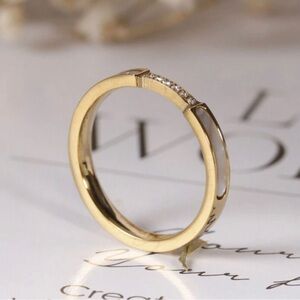 Stunning Mother Of Pearl 18k Band Ring ✨